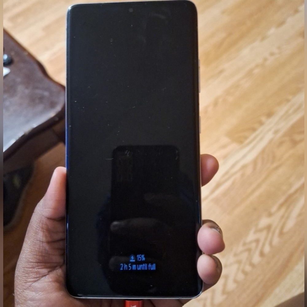 Samsung Galaxy s21 Ultra 5g. 128 Gb of storage. Cosmic Grey